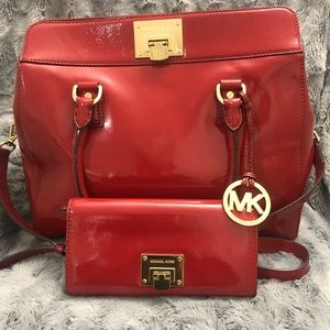 Matching Michael Kors handbag and wallet!